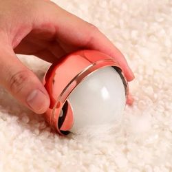 Portable Hair Removal Ball for Pet Clothes: Reusable Manual Fluff Remover