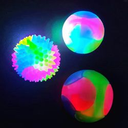 Glowing LED Puppy Ball Toy: Interactive Pet Molar Toy for Cats & Small Dogs