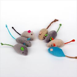 Fun Plush Mouse Cat Toy with Catnip for Kittens - Entertaining Mix Pet Toys for Cats