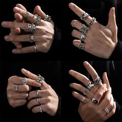 2023 Unisex Gothic Skeleton Ring Set: Punk Grunge Butterfly & Frog Design for Women and Men - Hip Hop Street Jewelry Acc