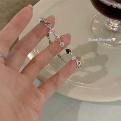 Korean Fashion Y2K Zircon Ins Heart Bracelets for Women: Sparkling Hollow Chain Party Jewelry