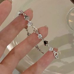 Korean Fashion Y2K Zircon Ins Bracelets: Sparkling Hollow Heart for Women, Delicate Chain Party Jewelry Gifts