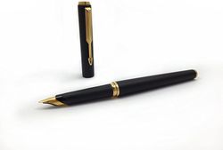 PARKER 95 fountain pen in matte black color & gold In gift box Original Collector