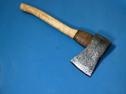 Finnish splitting axe