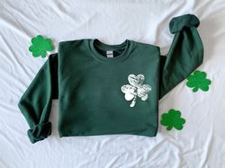 Womens St Patricks Sweatshirt, Retro Shamrock Sweatshirt, Cute Lucky Sweatshirt, Happy Shamrock Shirt, Irish Shirt