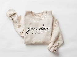 Personalized Grandma Est Sweatshirt, Mothers Day Gift, Gift for Grandmother, Nana Sweatshirt, Tante Sweatshirt