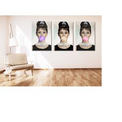 Set Of 3 Audrey Hepburn Bubble Gum Poster,Blowing Bubble Gum Canvas Art Print,Audrey Hepburn Poster Print Wall Arts,Tren