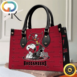 Tampa Bay Buccaneers NFL Snoopy Women Premium Leather Hand Bag
