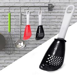Kitchen Multifunctional Cooking Spoon, Grinding Mashing Scoop, Egg Stirring Tool, Heat-resistant, Water Leakage Hanging