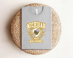 Vintage Michigan Wolverine College Football TeamShirt