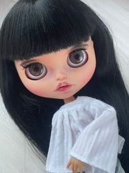 Blythe doll