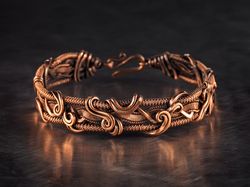 Unique copper wire wrapped bracelet for her woman, Antique style texture bangle for her, Design braided dainty accessory