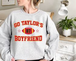 Go Taylors Boyfriend T-shirt, Taylor And Kelce Shirt, Trendy Oversized Crewneck