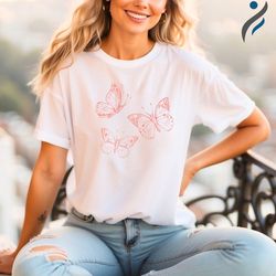 Minimalist Butterfly T-Shirt as Mothers Day Gift, Animal Graphic Tees as Gift For Women