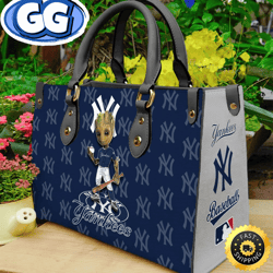 New York Yankees Groot Women Leather Hand Bag, 343