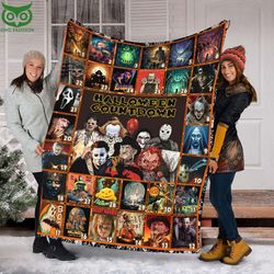 Horror Movie Watching Halloween Characters Fangift Blanket