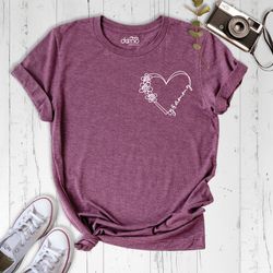 Grammy Flower Heart Shirt, Pocket Grandmother Tshirt, Mothers Day Shirt, New Grandma Shirt, Mommy Birthday Tee, Cute Flo