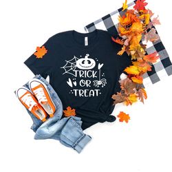 trick or treat shirt, trick treat candy shirt, halloween shirt, happy halloween, halloween hat shirt, horror shirt, witc
