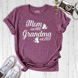 Personalized Mom Grandma Shirt, Grandma To Be Shirt, Mom Nana Est Shirt, Personalized Mom Grandma Est T Shirt, Mothers D