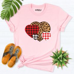 Leopard Heart shirt, Love Shirt, Valentine Shirt, Valentines Day Shirt, Gift For Wife, Mother Day Shirt, Anniversary Gif