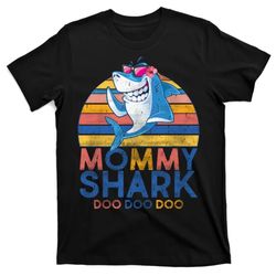 Vintage Retro Mommy Shark Doo T-Shirt