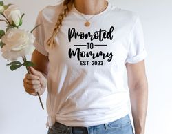 Promoted to Mommy Shirt, Pregnancy Reveal Tee, Baby Announcement Tee, New Parents Gift, Mothers Day Shirt, Custom Date T