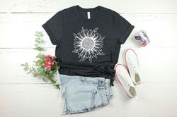 Sunflower Shirt, Botanical Shirt, Womens Garden Shirt, Sunflower Mothers Day Gift Shirt, Womens Flowers Gift Shirt,  Pla