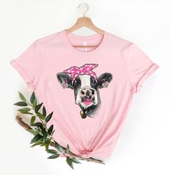 Cow Valentines Day Shirt, Woman Valentines Day Shirts,Mom Shirt,Cute Valentine Shirt,Valentines Day Gift,Valentines Gift