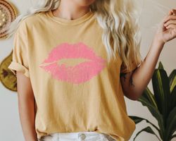 Valentines Comfort Colors Shirt, Pink Lips Kiss Valentines Day Shirt Gift for Her, Vintage Style Valentine TShirt, XOXO