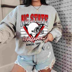 Nc State Wolfpack Vintage Team University College NCAA Football T-Shirt - Cruel Ball