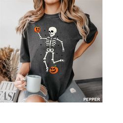 Comfort Colors Spooky shirt, Halloween Skeleton tshirt, Retro Halloween Shirt, Skeleton Halloween Shirt, Halloween Skele