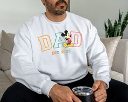 Disney Dad Mickey Maus Sweatshirt, Dad 2023 Sweatshirt, Disney Man Hoodie, Fathers Day Disney Sweatshirt, Disney Mickey