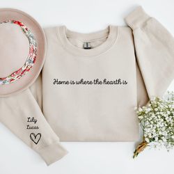 Personalized Heart Print On Sleeve Sweatshirt - Sleeve Print Sweater Gift for Mum - Mama Sweatshirt For Mums Kids Names