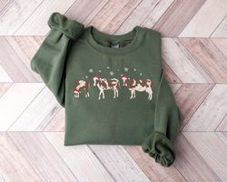 Christmas Cow Sweatshirt, Christmas Sweater, Farm Christmas Shirt, Womens Christmas T-shirt, Cute Cow Christmas Tee, Chr