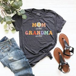 Personalized Mom Grandma Est Shirt, Est Custom Grandma T-Shirt, Gift For Grandma, Grandma To Be Shirt, New Grandma Shirt
