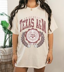 retro texas a m oversized shirt in tan, texas a m college, texas a&m aggies , gift for fans, oversized, unisex