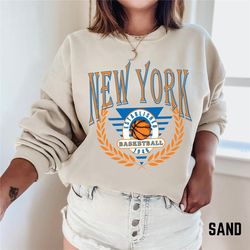new york basketball sweatshirt, vintage new york basketball crewneck, gift for a new york fan, retro style basketball ap