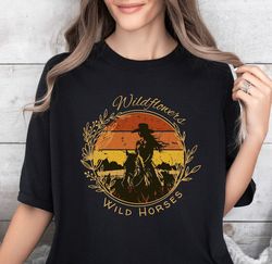 Wildflowers and Wild Horses Comfort Colors T-Shirt for Lainey Wilson Country Music Concert Tee Retro Western Sunset Cowg