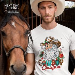 Cowboy Santa Claus Shirt Happy Holidays Sweatshirt Boho Western Hodie Merry Christmas Tee Retro Christmas Tank Top Cute