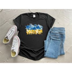 Ukraine Shirt, Ukraine Flower Flag Shirt, Ukraine Support Outfit, Ukraine T-shirt, Ukraine T-shirt, Ukraine Gift Shirt,