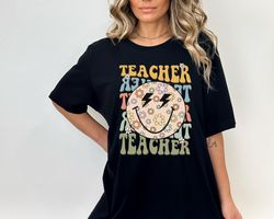 Retro Teacher Shirt, Teacher Tshirt, Groovy Teacher Shirt, New Teacher Gift, Back to School Shirt, Teacher Appreciation