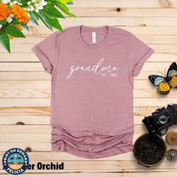 custom grandma shirt, new grandma gift, mothers day gift, grandma birthday gift, minimalist grandma, grandpa tee, grandm