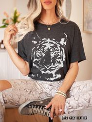 tiger face graphic shirt  tiger shirt  vintage tiger shirt  animal face  animal print  trendy tiger tee  graphic tee  an