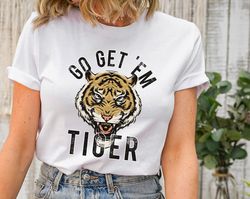 tiger shirt, boho shirt, hippie shirt, wild shirt, tiger graphic shirt, shirts for women, tiger gift, animal shirt, grap