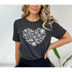 Flower Heart Shirt, Floral Heart Shirt, Botanical Shirt, Flower Bouquet Shirt, Wild Flower Shirt, Flower Shirt, Floral S