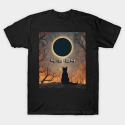 Cat Watching Total Solar Eclipse T - Shirt