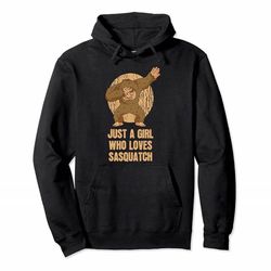 Just A Girl Who Loves Sasquatch Pullover Hoodie Kid