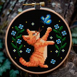 Funny Cat Summer Embroidery: Easy Cross Stitch Pattern for Beginners & Cottagecore Fans