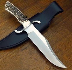 Custom Handmade Lovely Style D2 Steel Stag Horn Handle Full Tang Hunting Knife