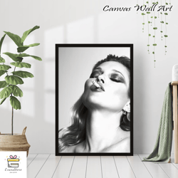 Kate Moss Black and White Vintage Retro Photography Model Celebrity Fashion Girls Room Wall Art Decor Feminist Canvas Ca